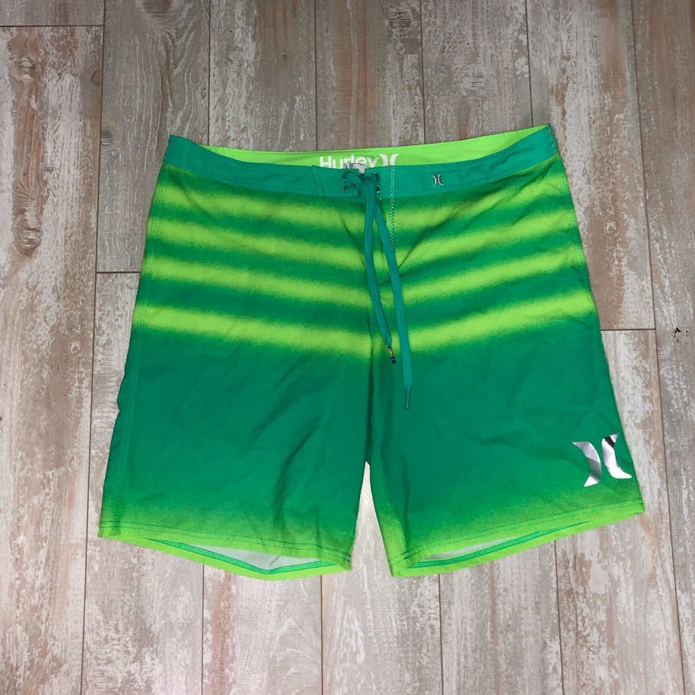 HURLEY 🏄🏻‍♀️ junior boardshorts